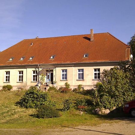 Апартаменты Gutshaus Alt-Jargenow Alt Jargenow Экстерьер фото