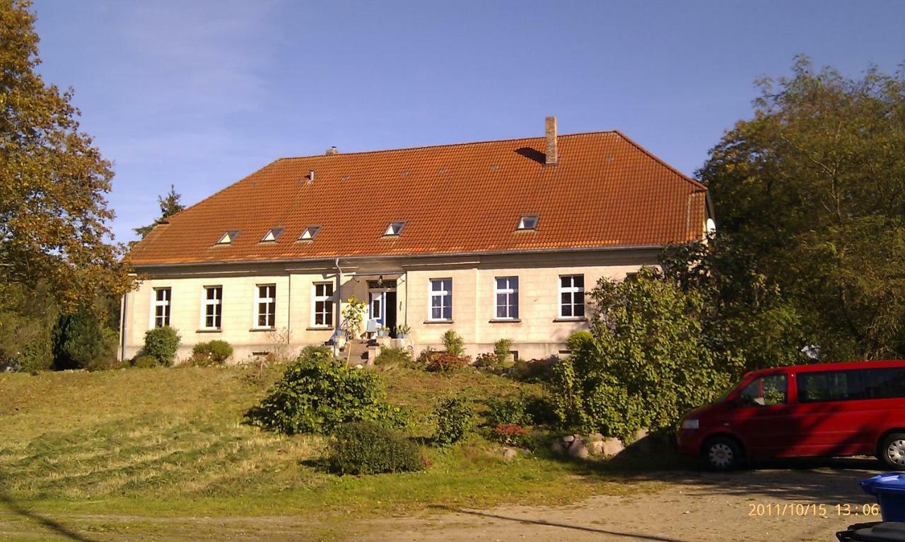 Апартаменты Gutshaus Alt-Jargenow Alt Jargenow Экстерьер фото