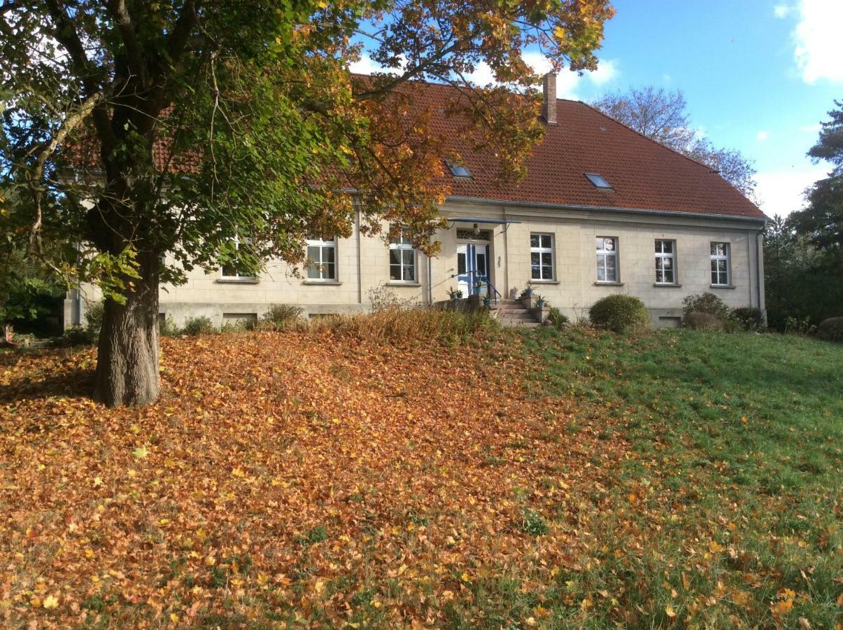 Апартаменты Gutshaus Alt-Jargenow Alt Jargenow Экстерьер фото